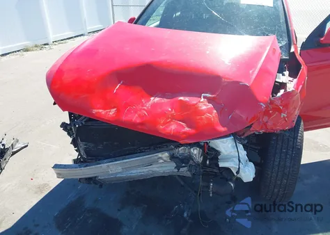 2018 Audi Q3 2.0T Premium/2.0T Sport Premium из США, поврежденный, VIN WA1BCCFS3JR010359